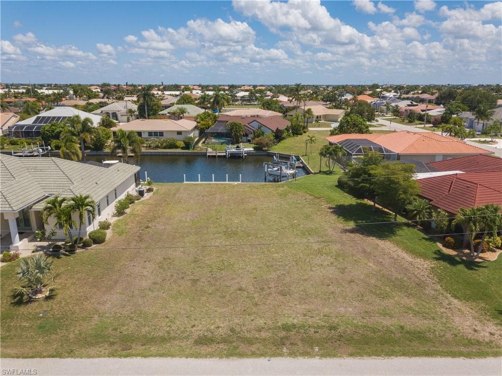 2510 Parisian CT PUNTA GORDA, FL 33950