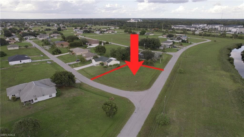 1301 NE 22nd AVE CAPE CORAL, FL 33909
