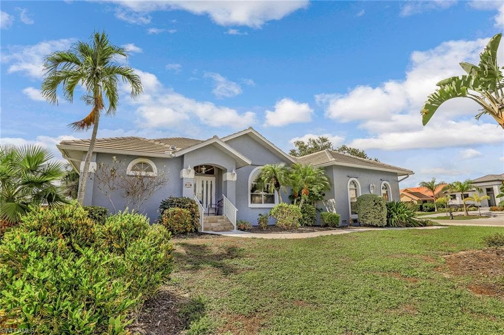 60 Seas CT MARCO ISLAND, FL 34145