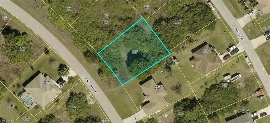 333 Pinehurst AVE LEHIGH ACRES, FL 33974