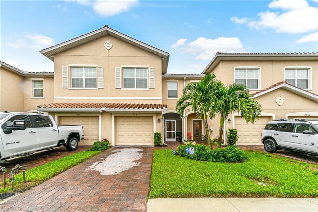 2668 Blossom WAY NAPLES, FL 34120