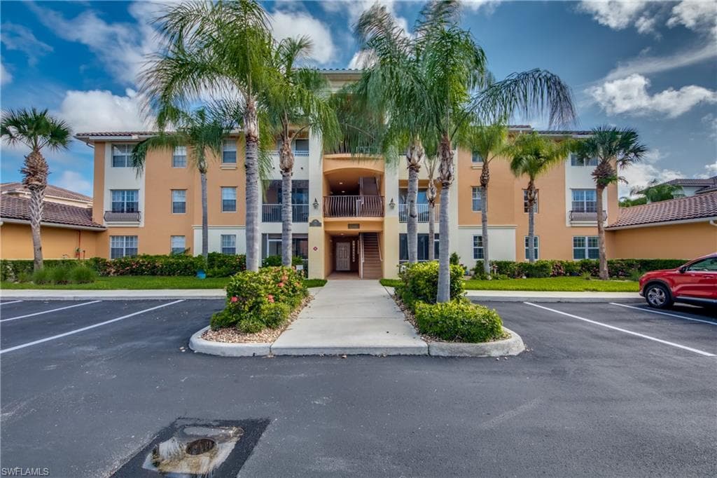 3956 Pomodoro CIR 202 CAPE CORAL, FL 33909