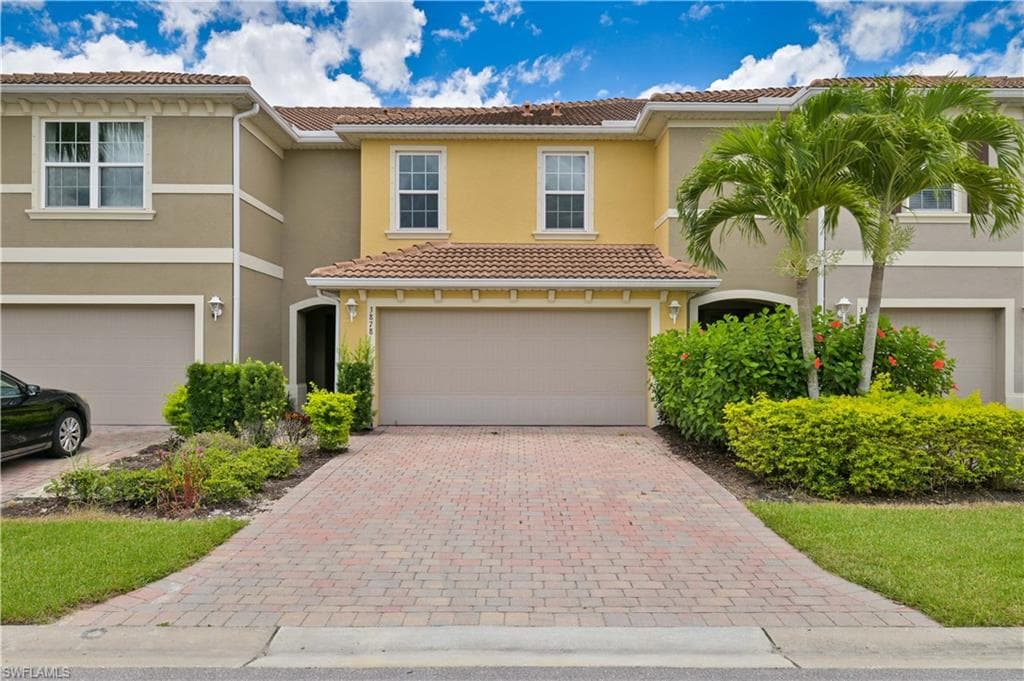 3878 Tilbor CIR FORT MYERS, FL 33916