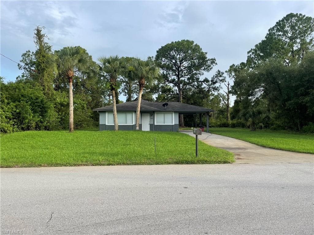 920 Sunrise BLVD LEHIGH ACRES, FL 33974
