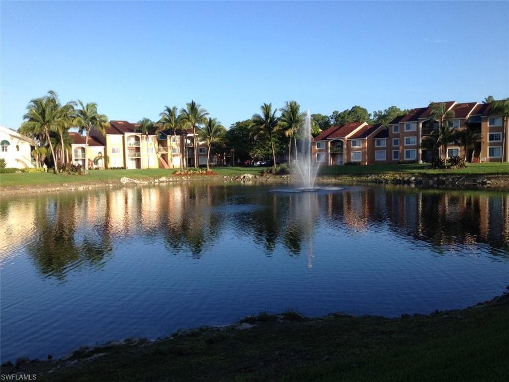 1250 Wildwood Lakes BLVD 203 NAPLES, FL 34104
