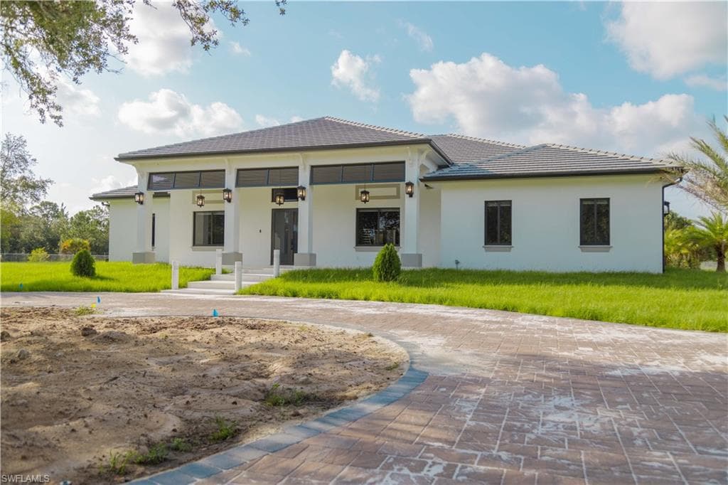 125 37th AVE NW NAPLES, FL 34120