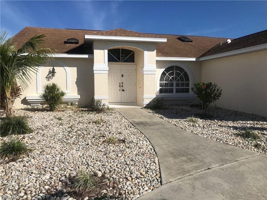 1315 SE 31st TER CAPE CORAL, FL 33904
