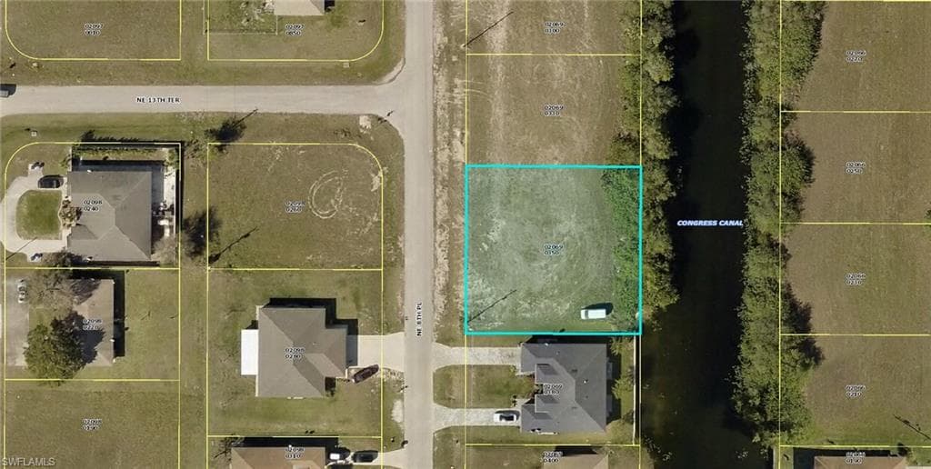 1319 NE 8th PL CAPE CORAL, FL 33909