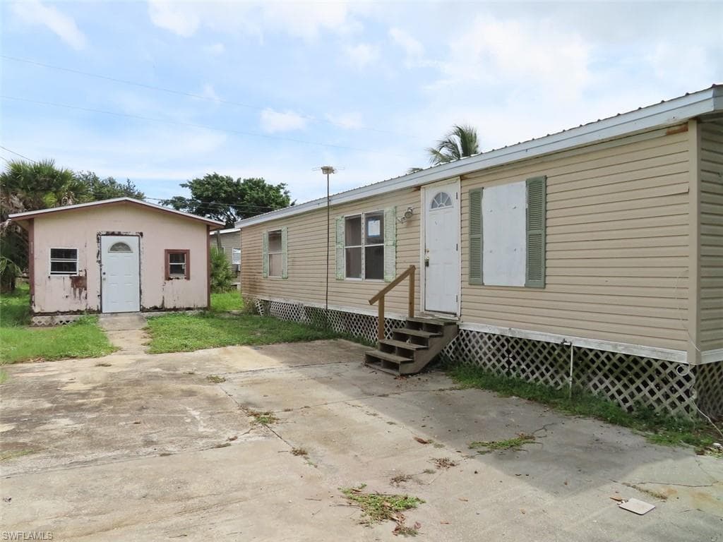 917 Arkansas AVE CLEWISTON, FL 33440