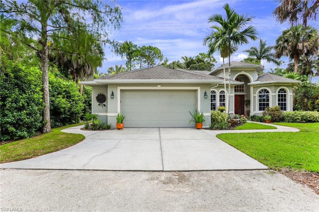 6005 Green BLVD NAPLES, FL 34116