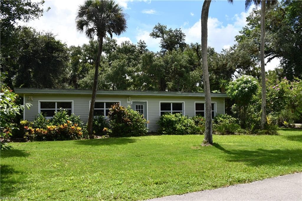 17770 Caloosa RD ALVA, FL 33920