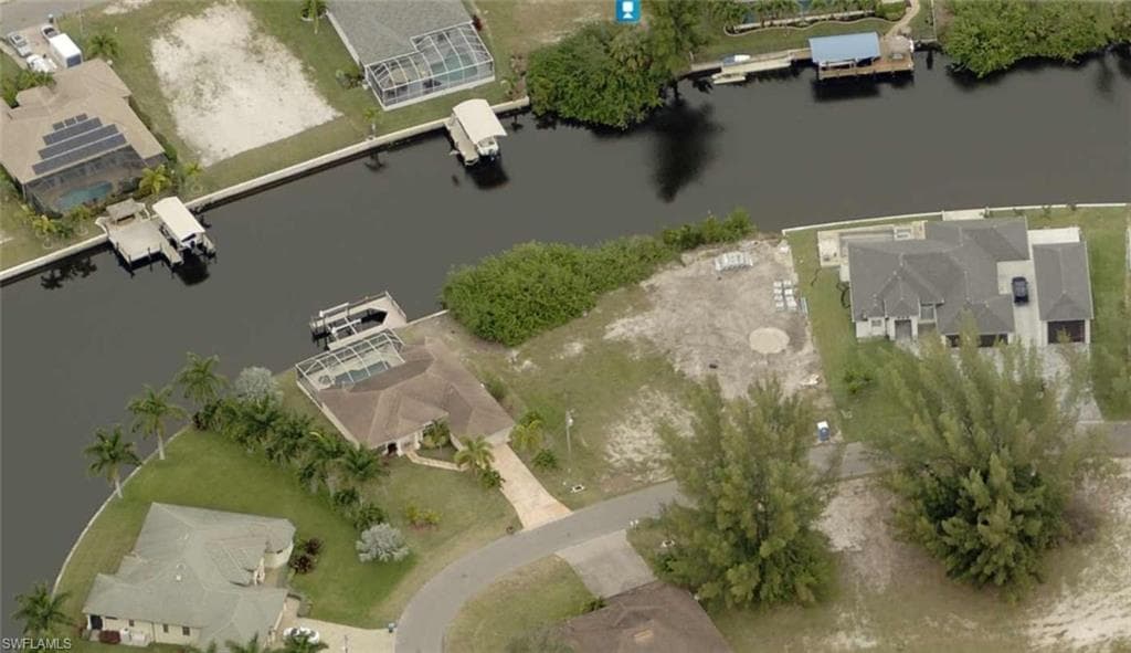 3229 SW 4th TER CAPE CORAL, FL 33991
