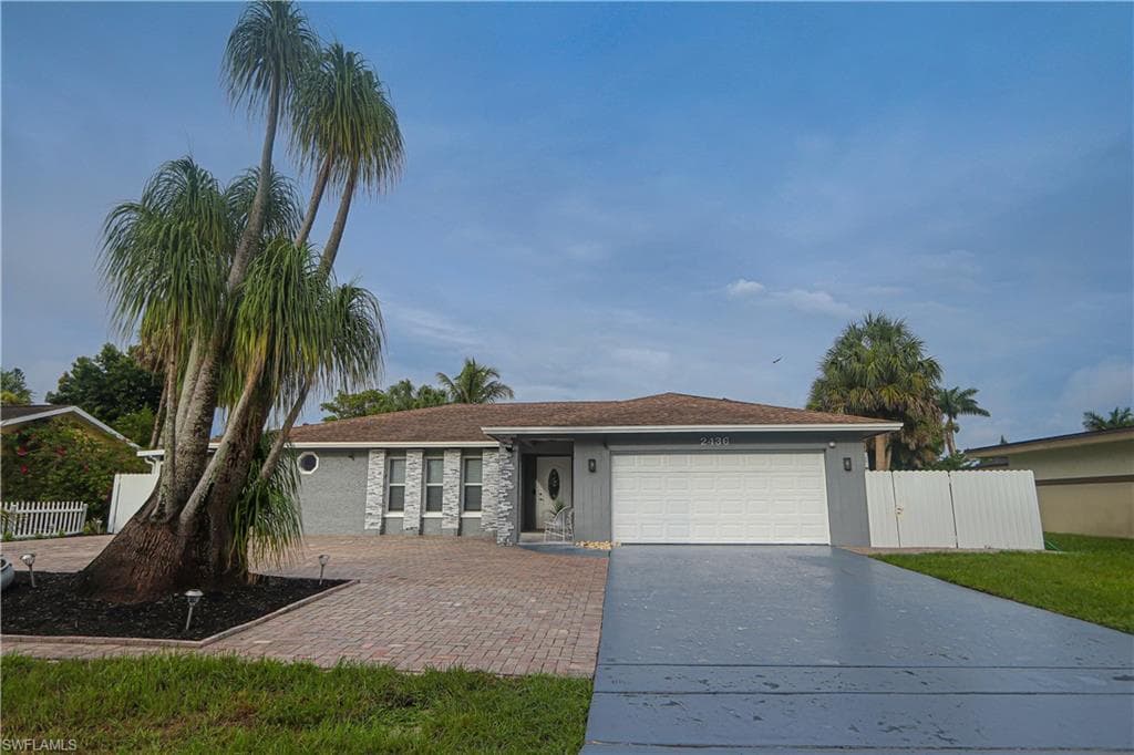 2436 43rd ST SW NAPLES, FL 34116