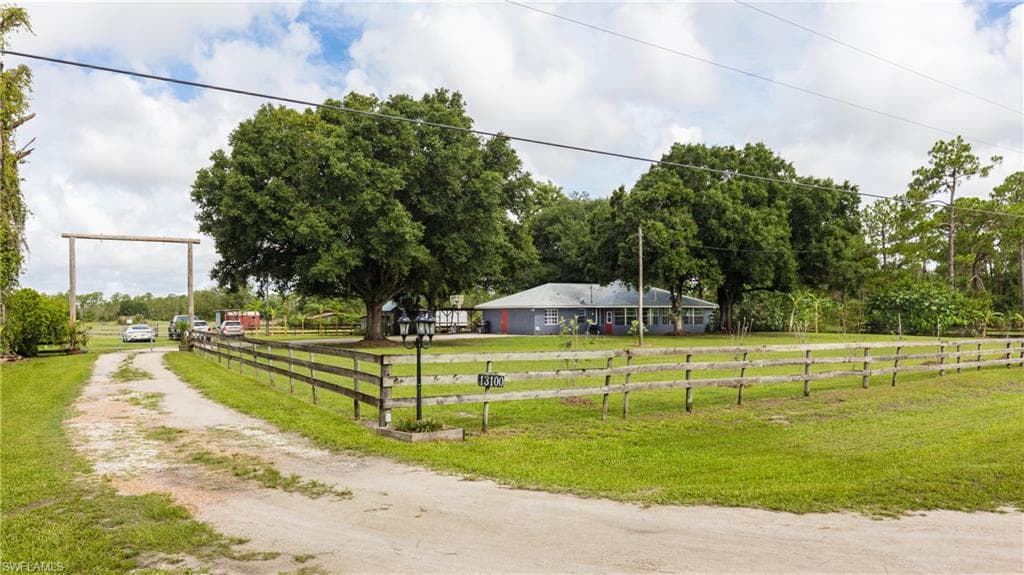 13100 Rod And Gun Club RD FORT MYERS, FL 33913