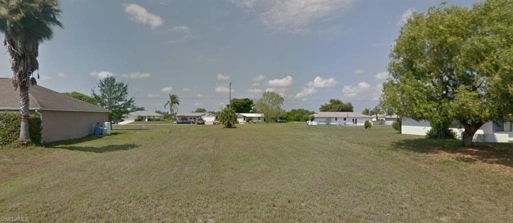 2222 NE 23rd PL CAPE CORAL, FL 33909