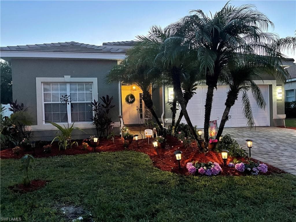 2817 Inlet Cove LN W NAPLES, FL 34120