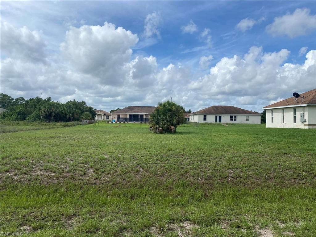 4017 5th ST SW LEHIGH ACRES, FL 33976