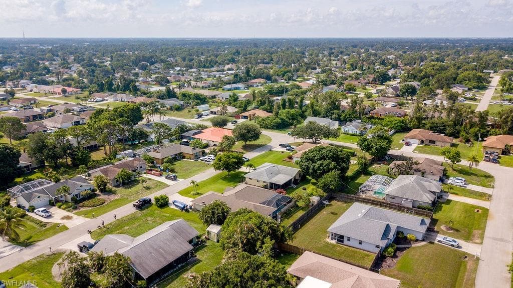17548 Fuchsia RD FORT MYERS, FL 33967