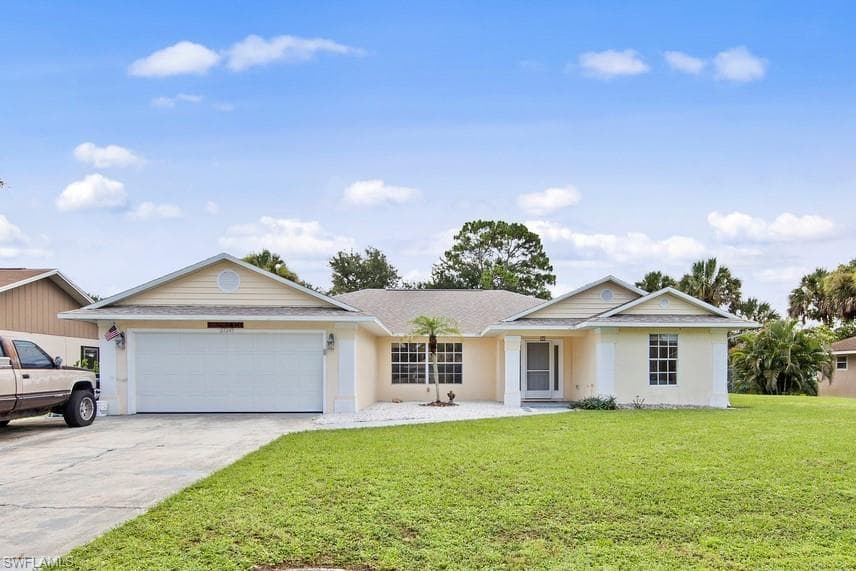 27245 Elaine DR BONITA SPRINGS, FL 34135