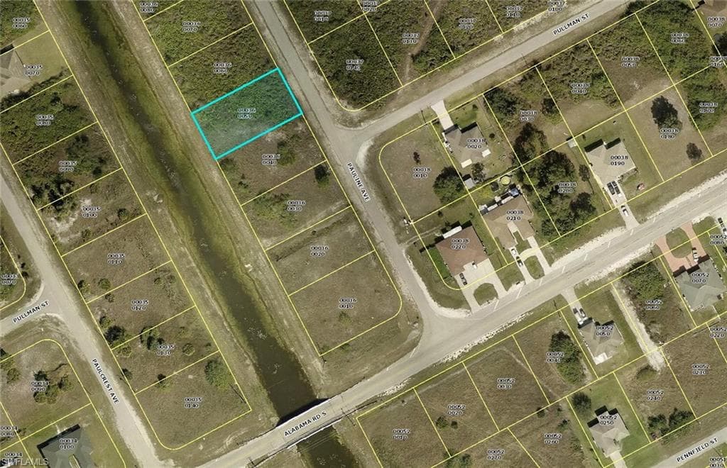 364 Pauline AVE LEHIGH ACRES, FL 33974