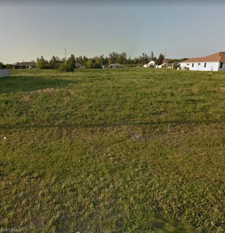 2205 SW 13th ST CAPE CORAL, FL 33991