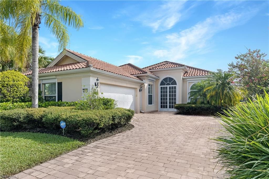 28831 Yellow Fin TRL BONITA SPRINGS, FL 34135
