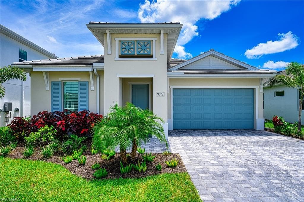 9078 Montserrat DR NAPLES, FL 34114