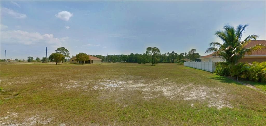 2426 NW 25th ST CAPE CORAL, FL 33993