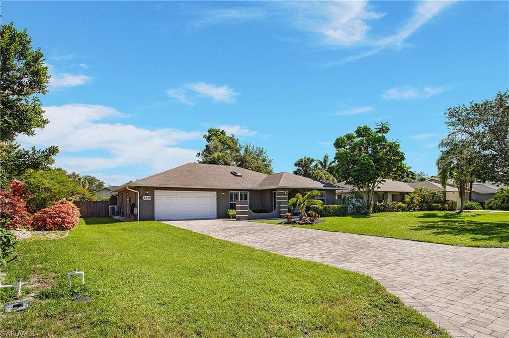 2439 River Reach DR NAPLES, FL 34104