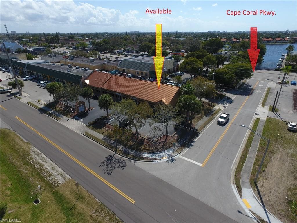 506 SE 47th TER CAPE CORAL, FL 33904