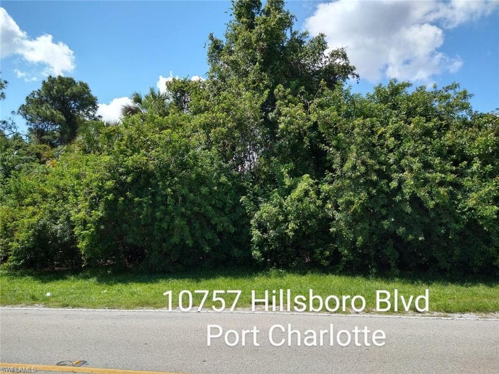 17057 Hillsborough BLVD PORT CHARLOTTE, FL 33954