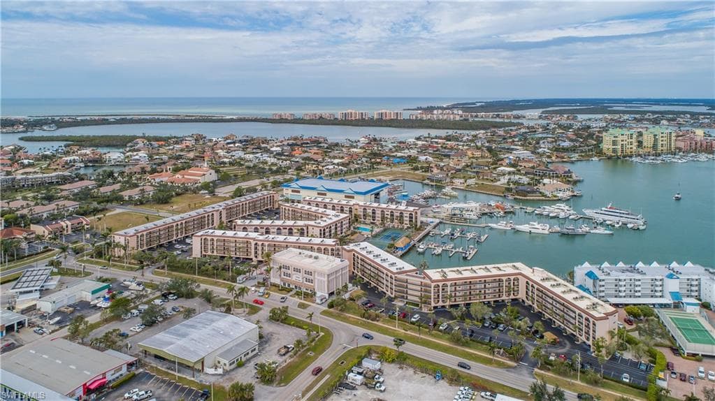 1023 Anglers CV E-501 MARCO ISLAND, FL 34145