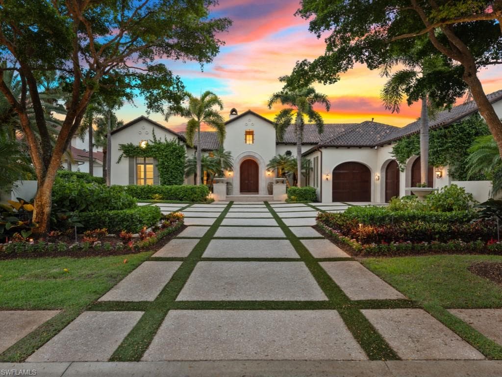 10451 Via Lombardia CT MIROMAR LAKES, FL 33913