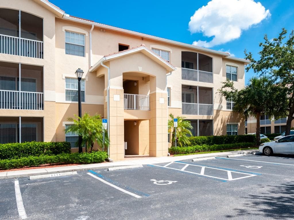 9035 Colby DR 2315 FORT MYERS, FL 33919