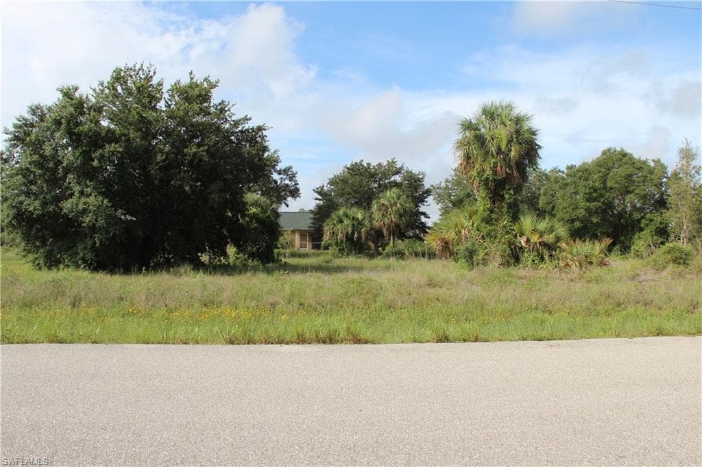 2511 49th ST SW LEHIGH ACRES, FL 33976