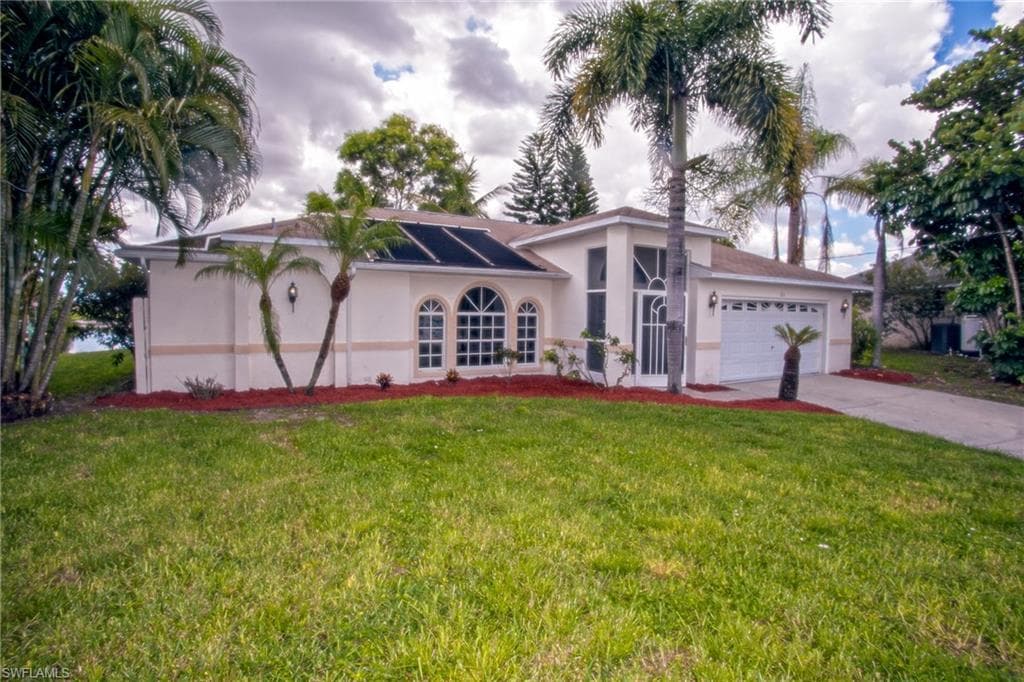 915 SW 1st TER CAPE CORAL, FL 33991
