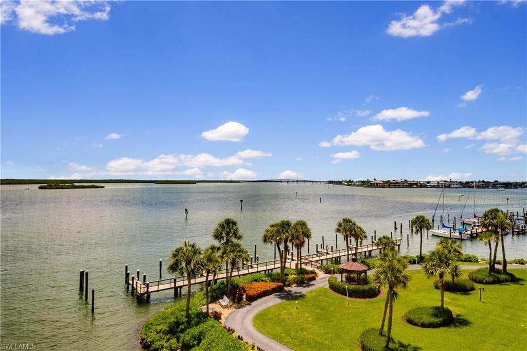 1085 Bald Eagle DR E501 MARCO ISLAND, FL 34145