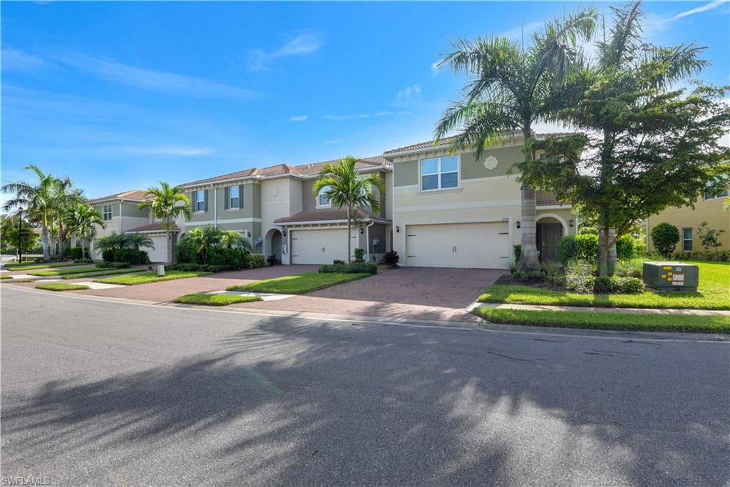 12543 Laurel Cove DR FORT MYERS, FL 33913
