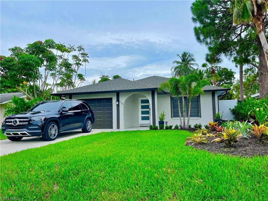 750 99th AVE N NAPLES, FL 34108