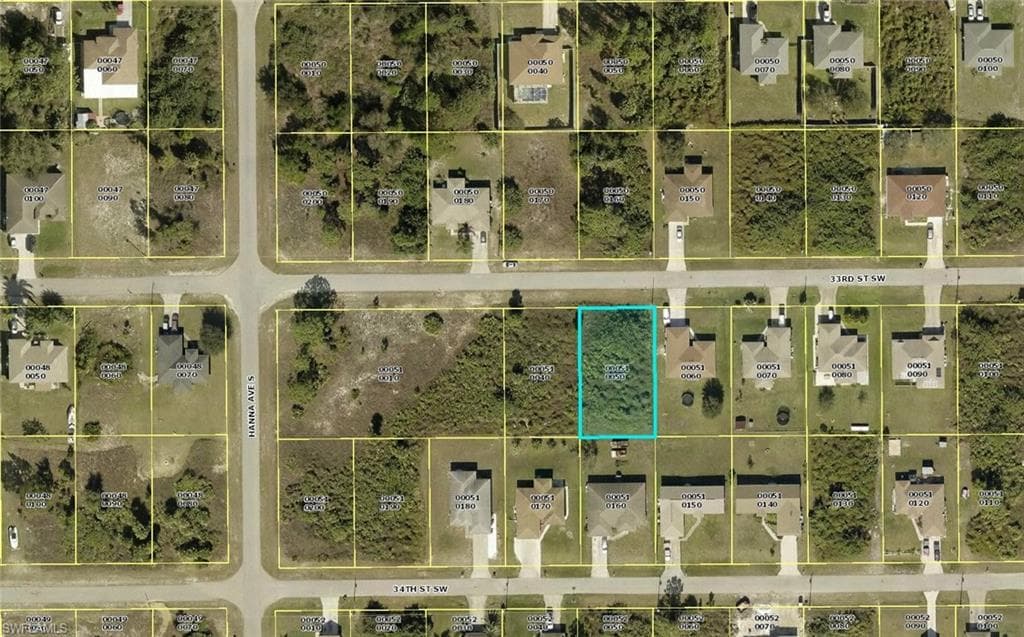 2811 33rd ST SW LEHIGH ACRES, FL 33976