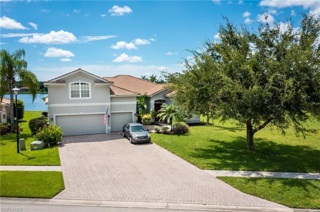 2185 Rusty Fig CT NAPLES, FL 34120