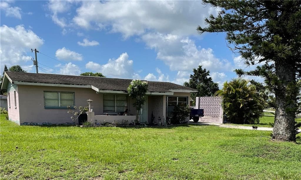 118 Delaware RD LEHIGH ACRES, FL 33936