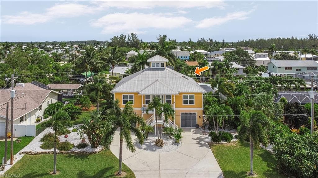 3704 Bayview AVE ST. JAMES CITY, FL 33956