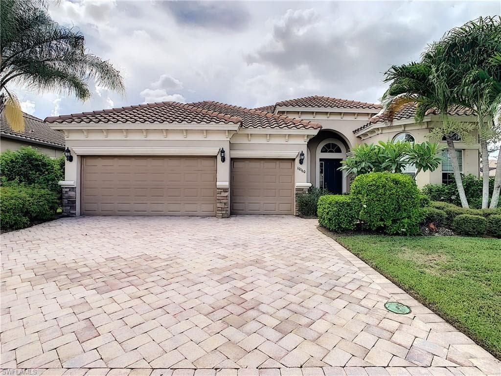 10160 Salisbury CT FORT MYERS, FL 33913