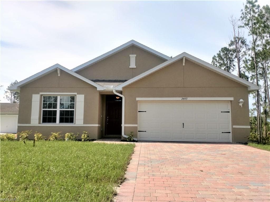 2443 31st AVE NE NAPLES, FL 34120
