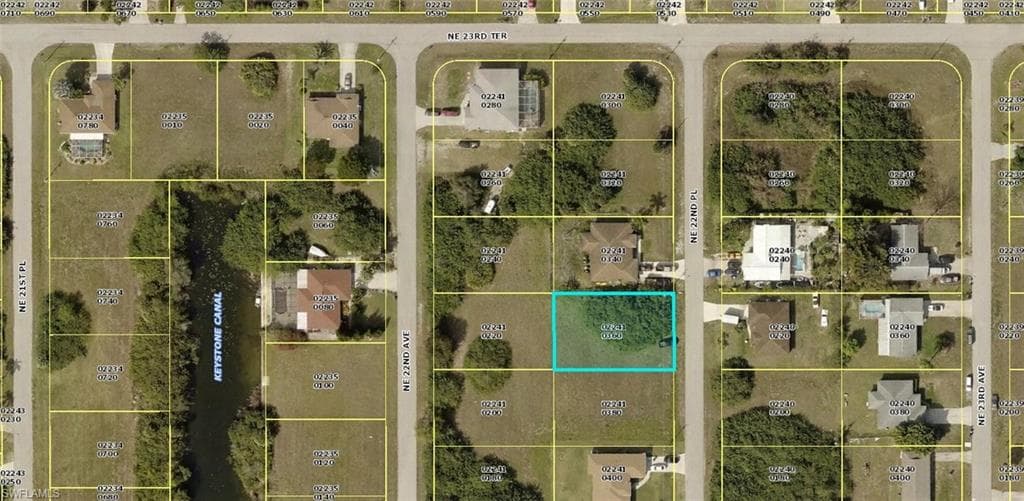2220 NE 22nd PL CAPE CORAL, FL 33909