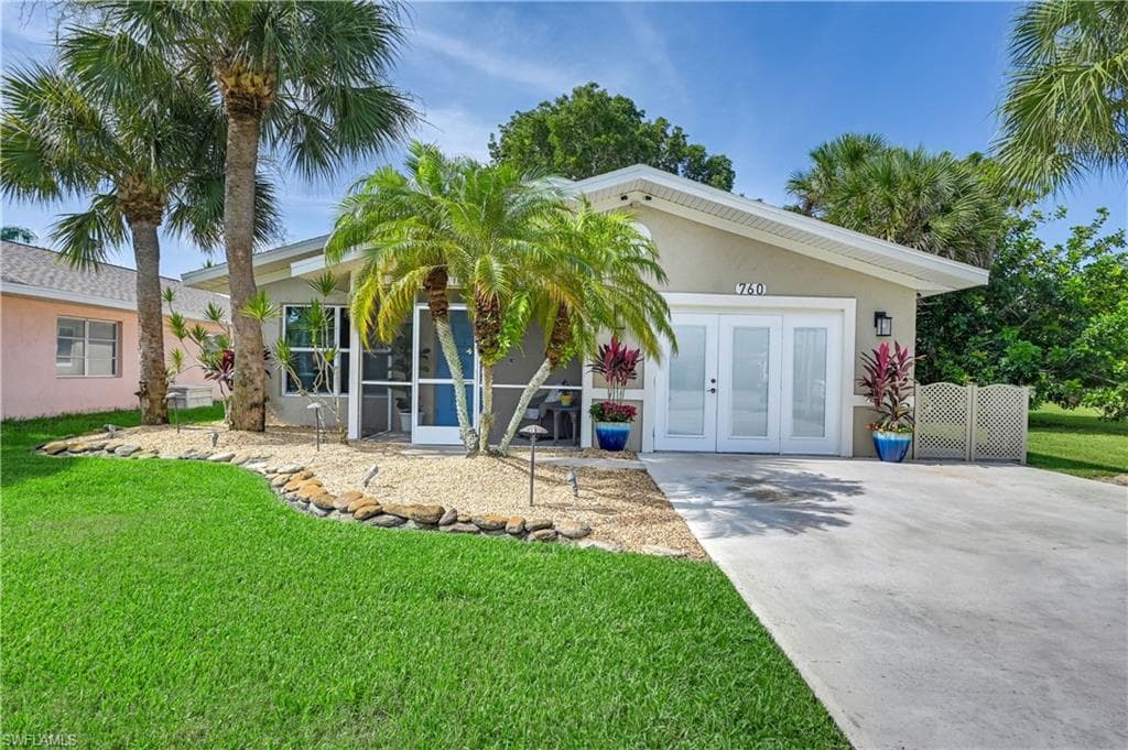 760 104th AVE N NAPLES, FL 34108