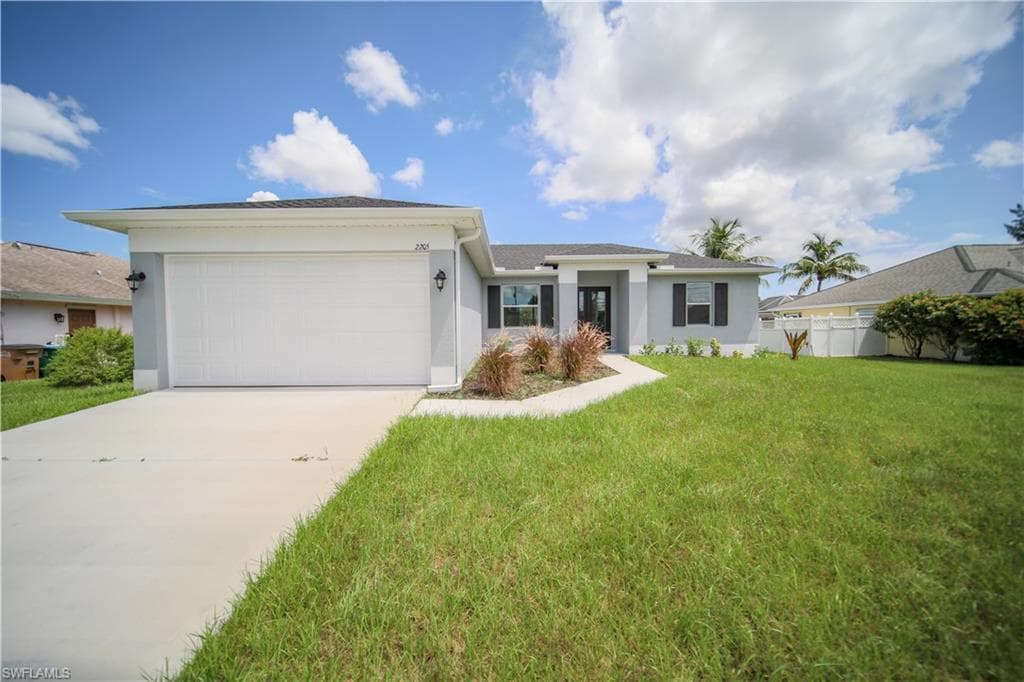 2205 SE 8th TER CAPE CORAL, FL 33990