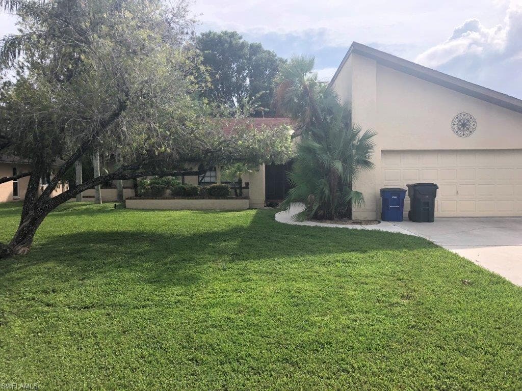 621 Astarias CIR FORT MYERS, FL 33919