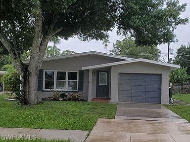 3834 La Palma ST FORT MYERS, FL 33901